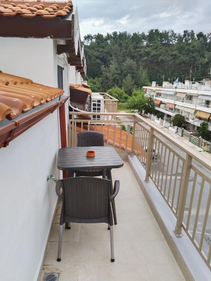 Hotel Almira อาเยีย ตรีอาส ภายนอก รูปภาพ
