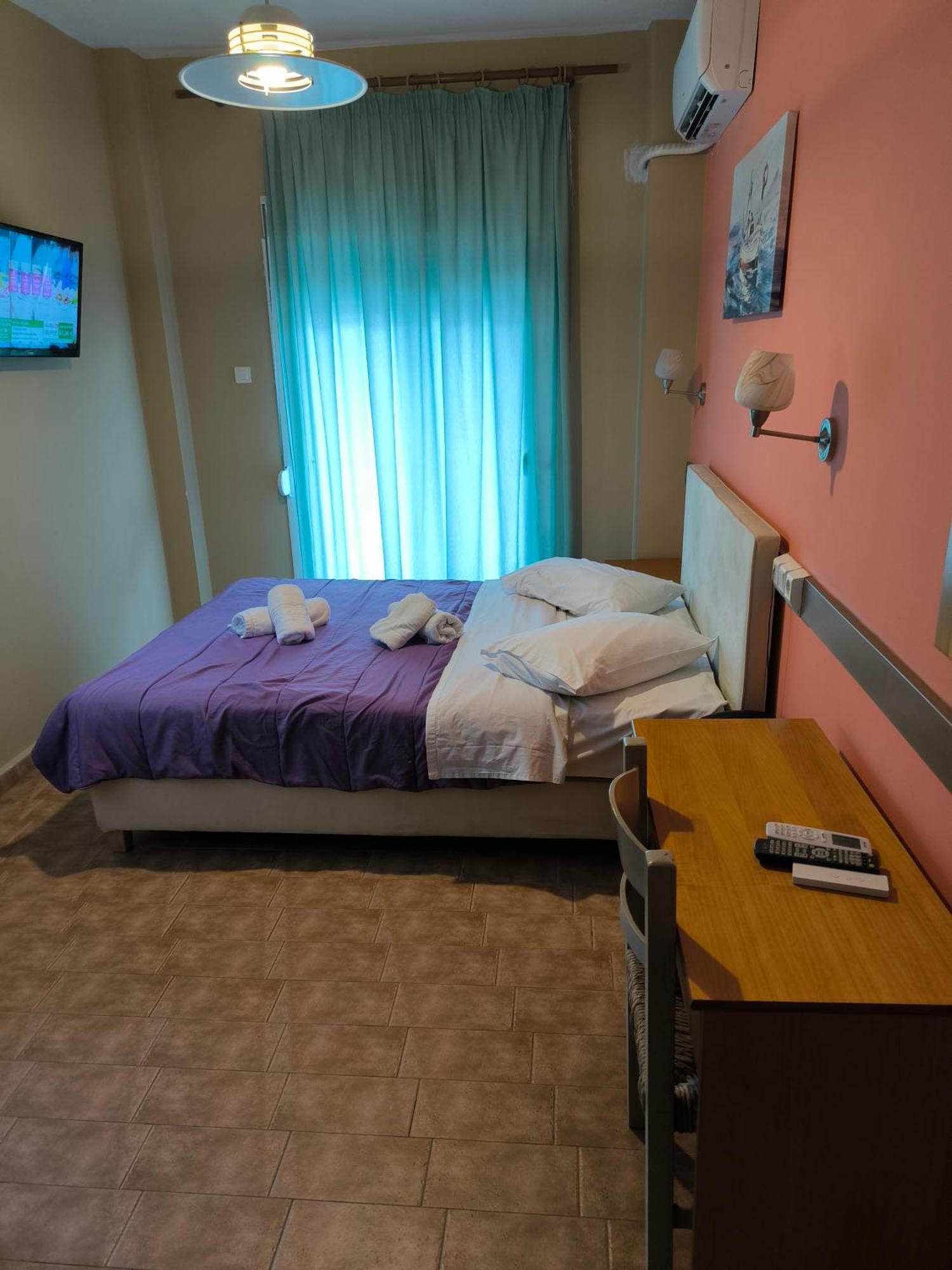 Hotel Almira อาเยีย ตรีอาส ภายนอก รูปภาพ